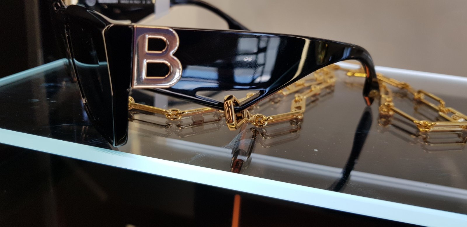 luxottica roadshow